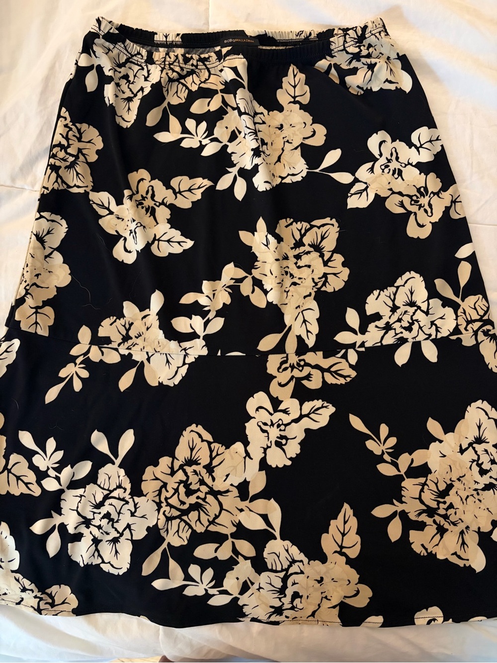 BCBGMaxAzria Black and Cream Floral A-Line Skirt